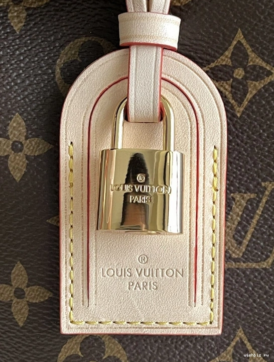 WIS LOUIS PALAIS GRAND VUITTON 1112